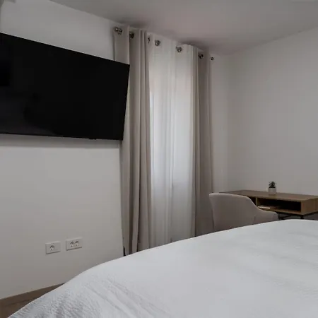 Villa Vrata Vikendica